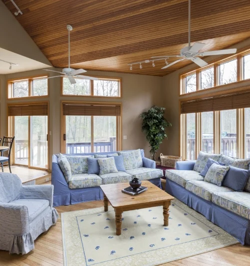 RiyaOhm_Location_Page_Sober_Living_Houses_Living_Room_With_Sofa